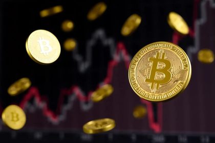 China Tells Its Tech Giants to Halt Stablecoin Plans Amid Regulatory Review